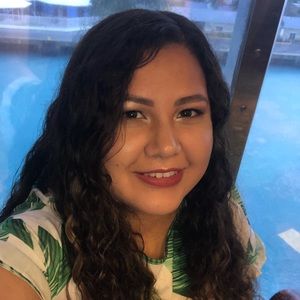 Meet your Posher, Cynthia